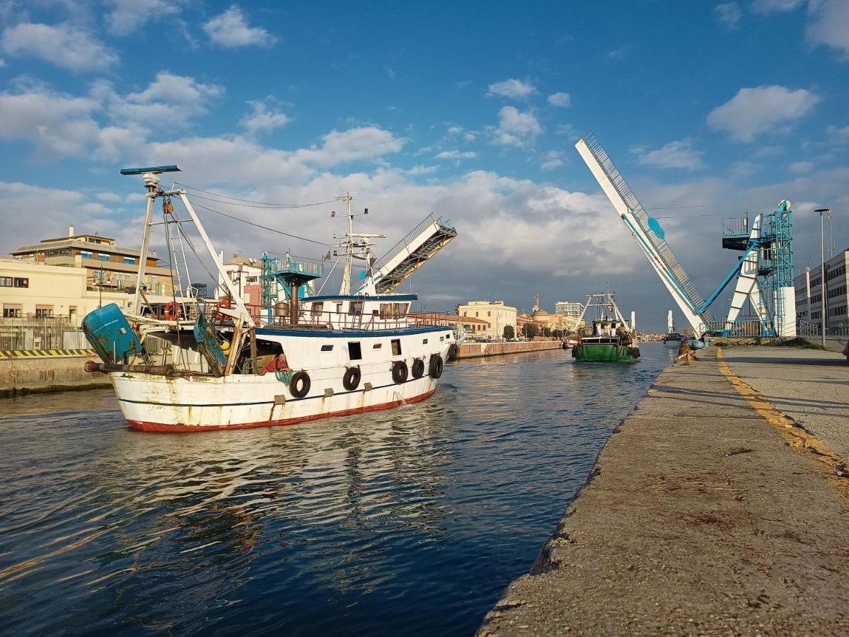 Summer&Winter Home By The Sea Fiumicino Esterno foto
